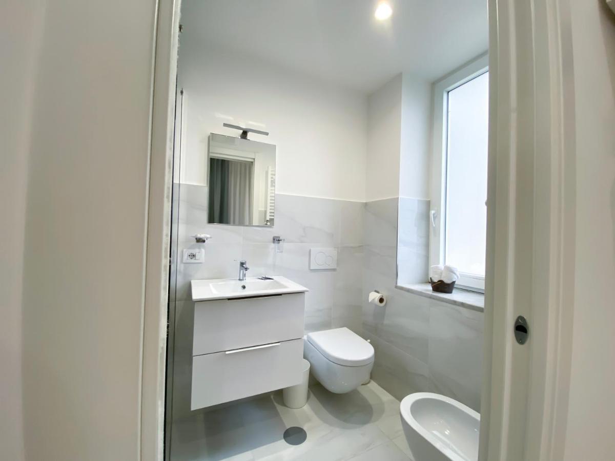 Villa Gabriella - Rooms & Breakfast سانتّانييلّو المظهر الخارجي الصورة