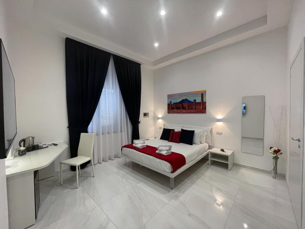 Villa Gabriella - Rooms & Breakfast سانتّانييلّو المظهر الخارجي الصورة