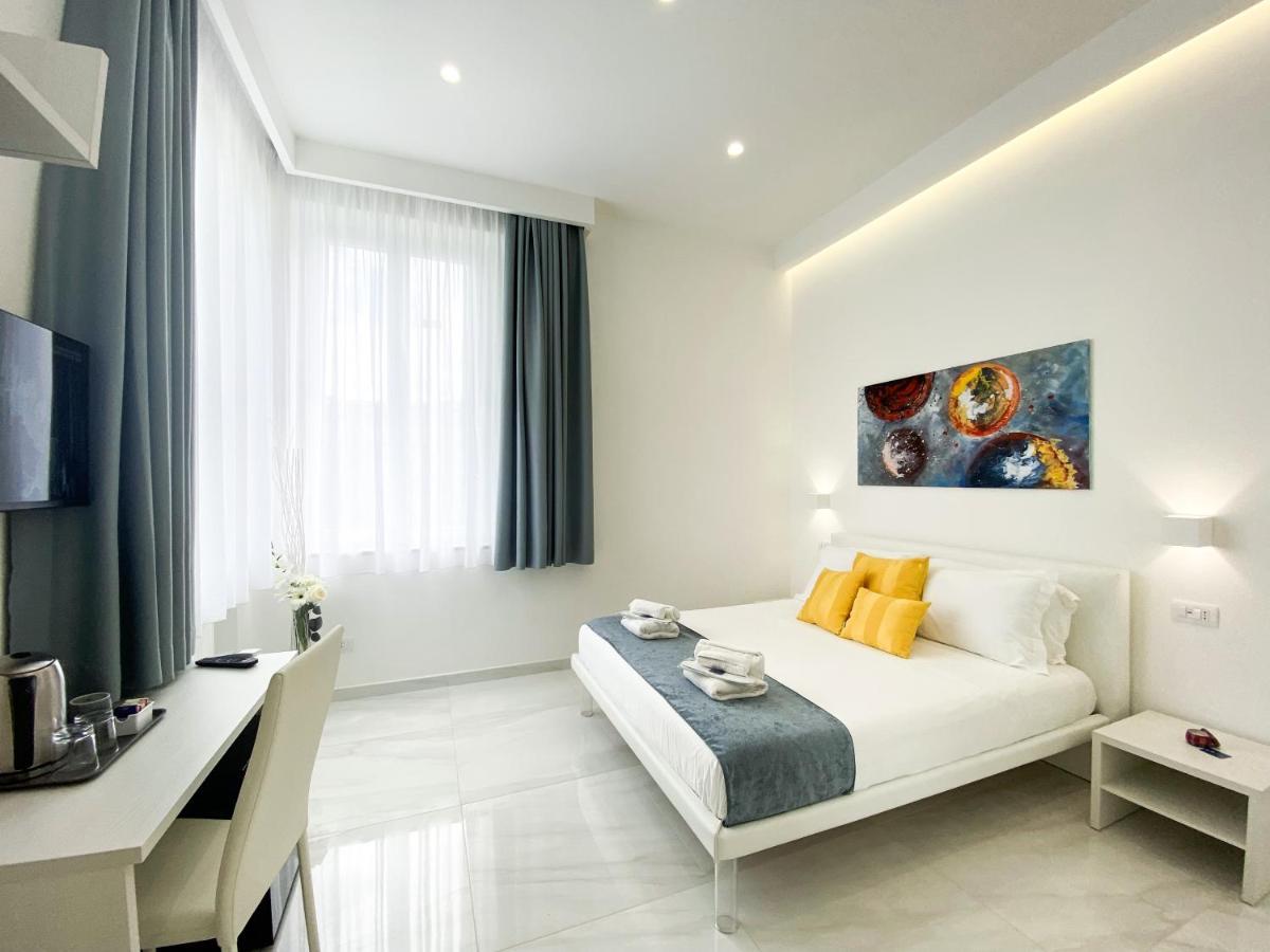 Villa Gabriella - Rooms & Breakfast سانتّانييلّو المظهر الخارجي الصورة